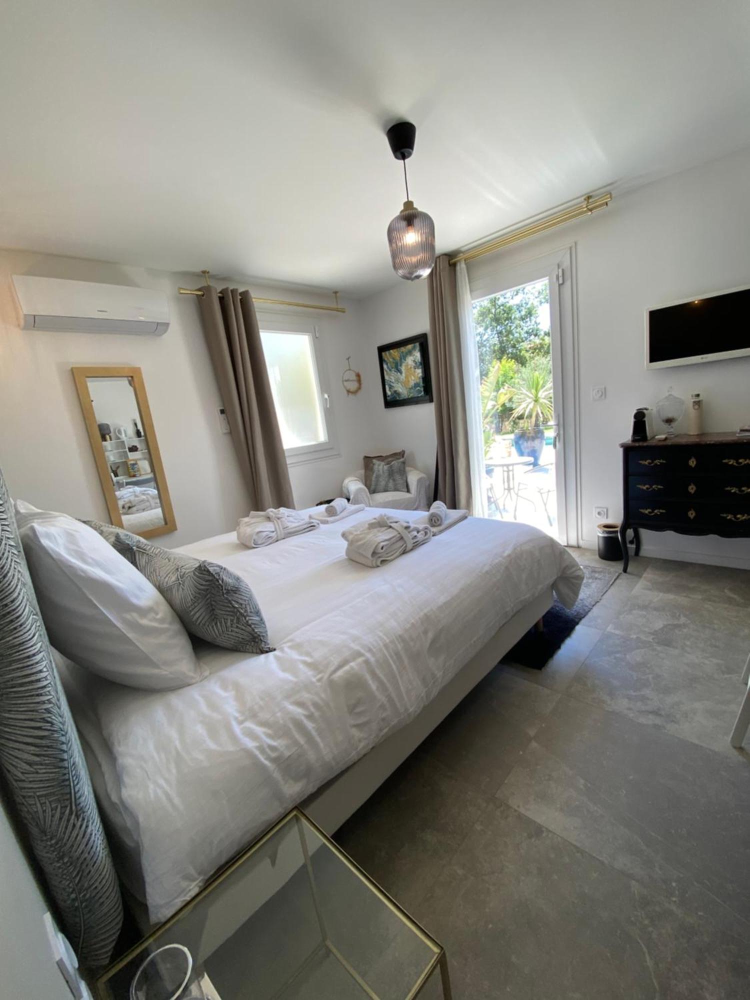 Villa Alba En Provence Besse-sur-Issole Eksteriør billede