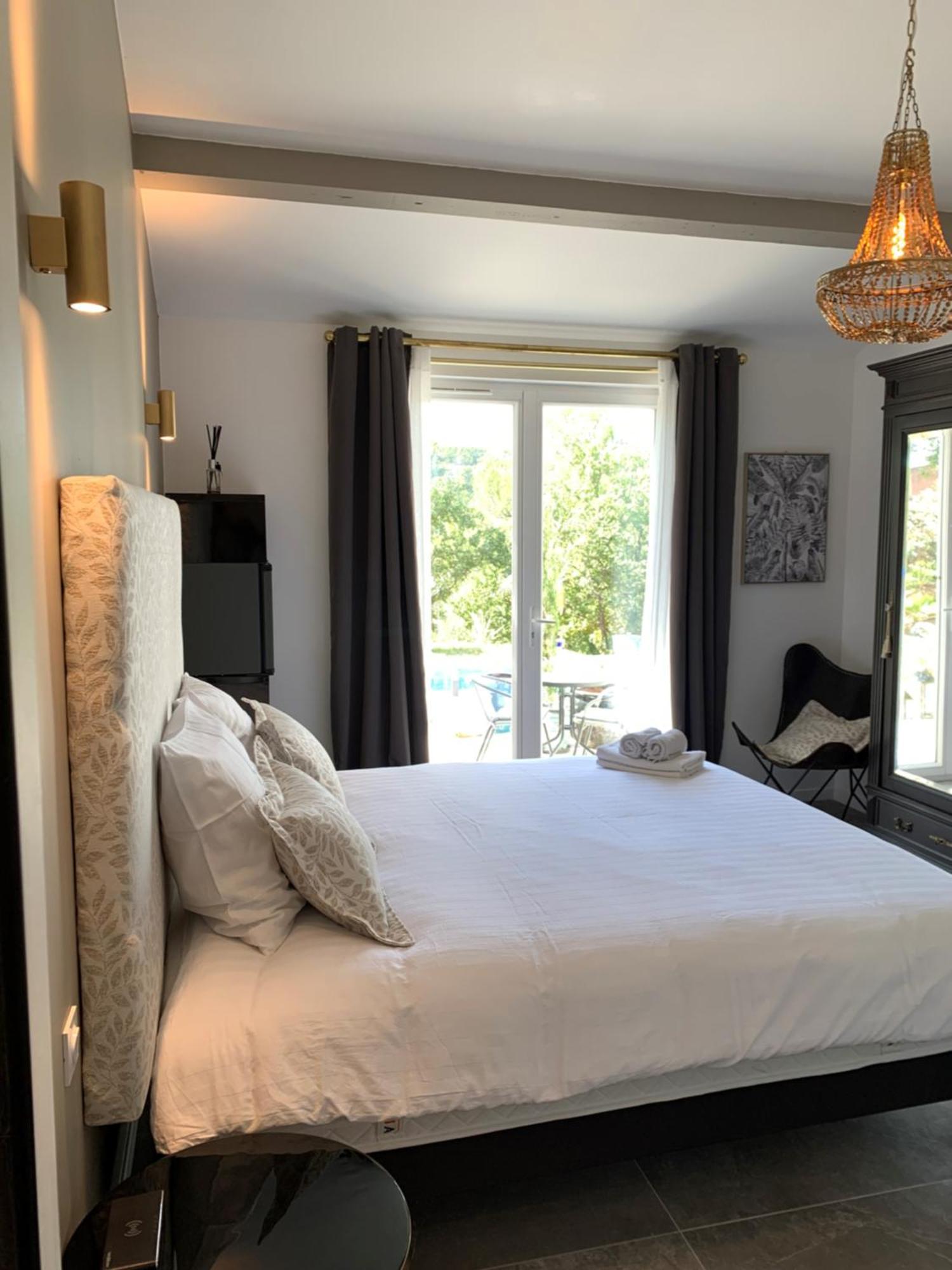 Villa Alba En Provence Besse-sur-Issole Eksteriør billede